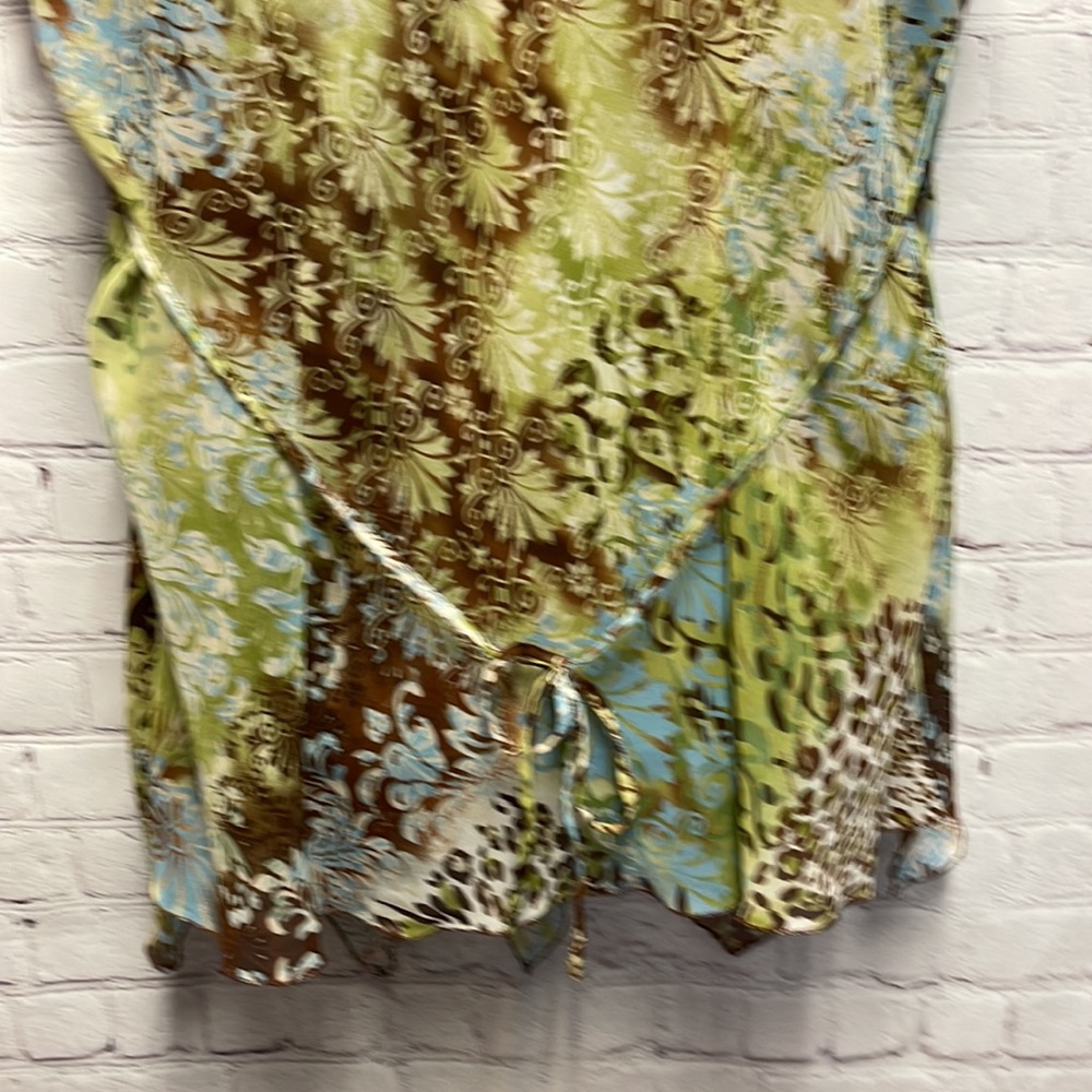 Plus Womans sleeveless blouse 2X - Picture 6 of 12